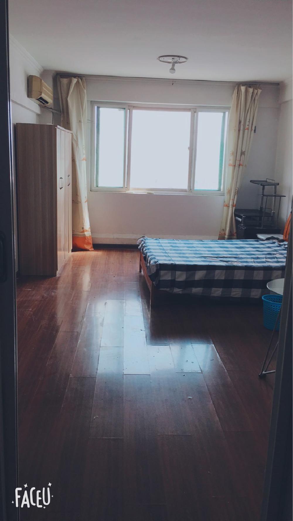 名典公寓 1室1厅1卫