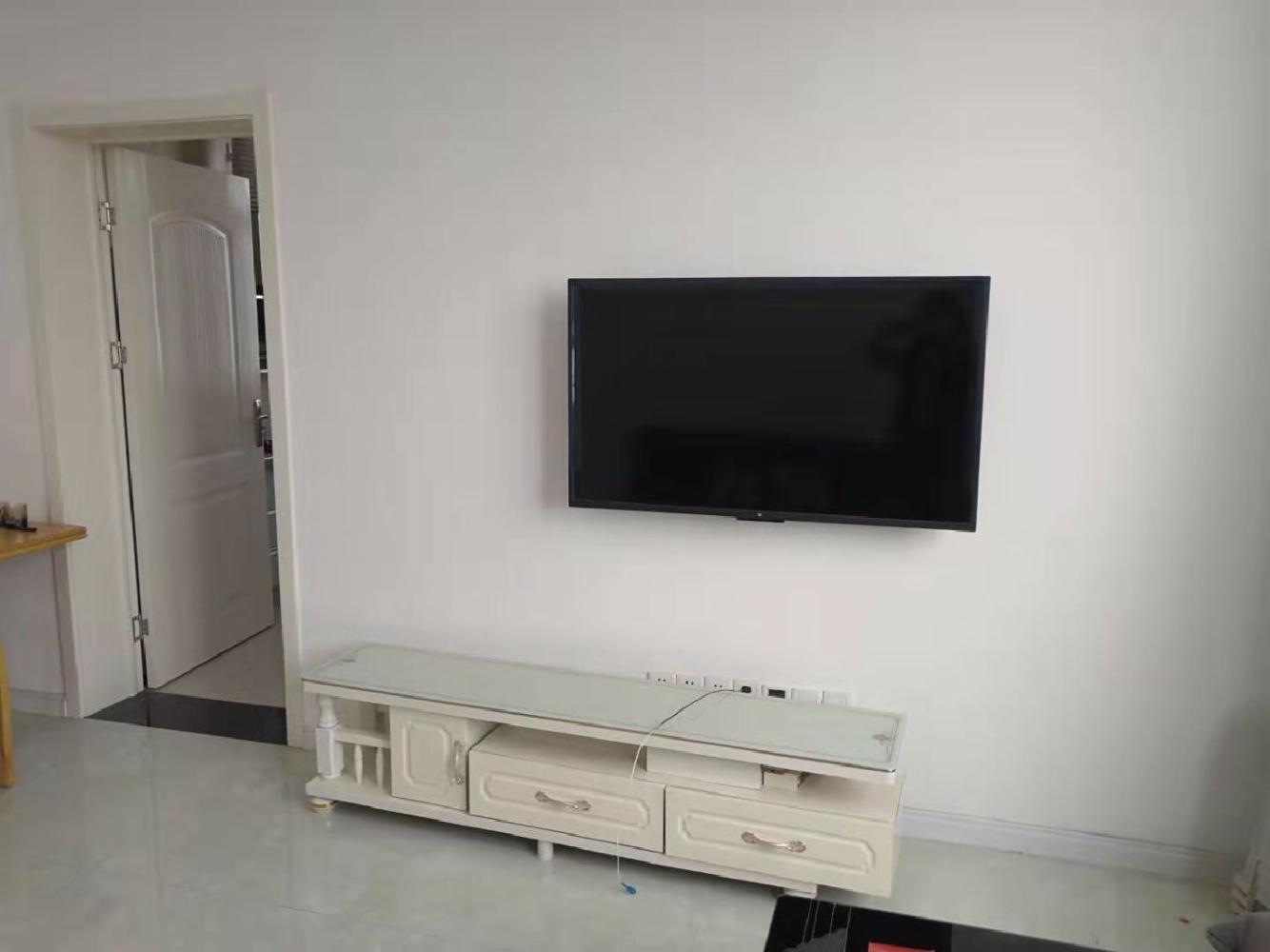 众兴华庭 3室1厅1卫紧邻电信小区苍梧绿园苏欣快客苏宁广场