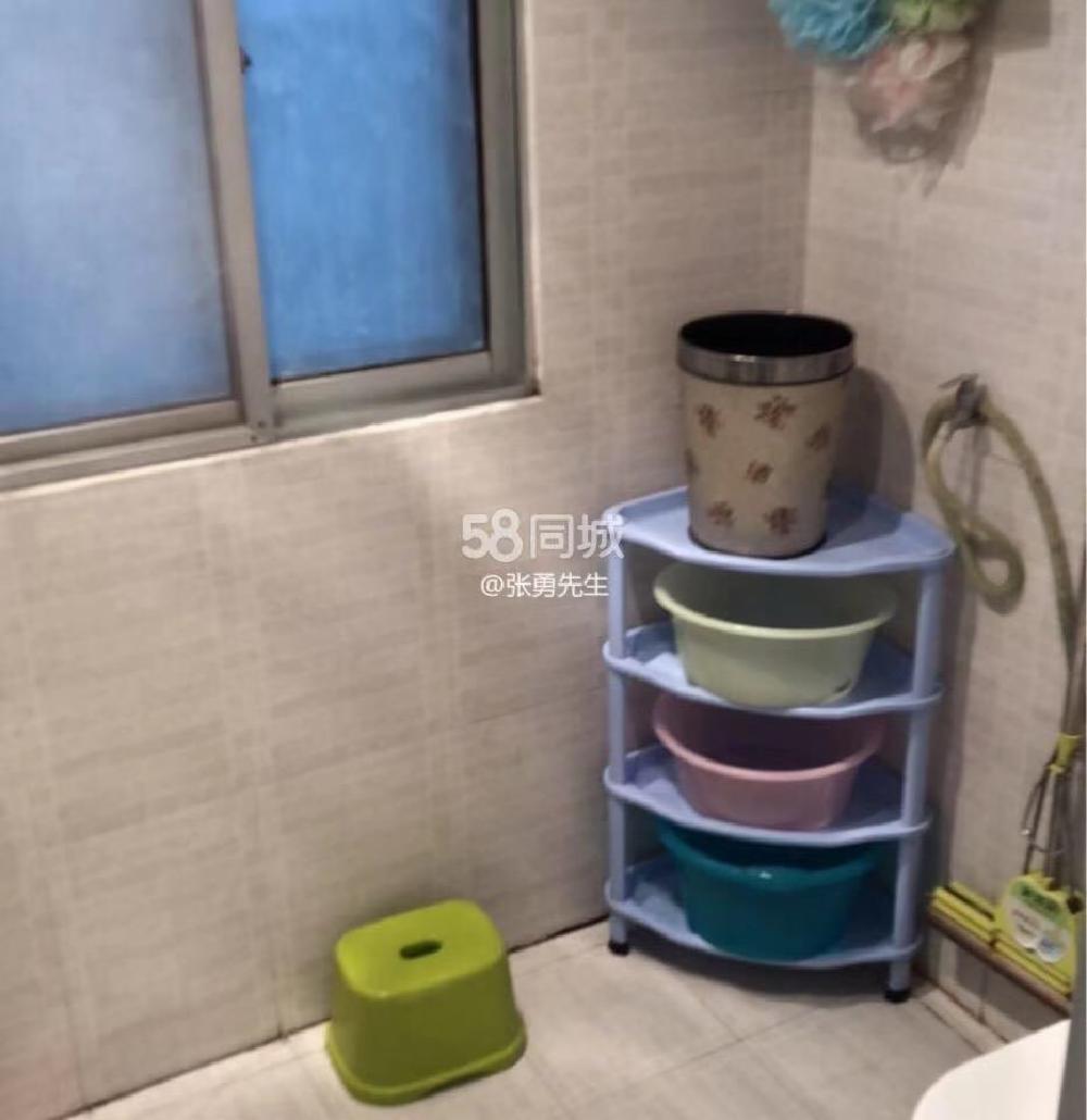 龙河小区(南区) 2室2厅1卫