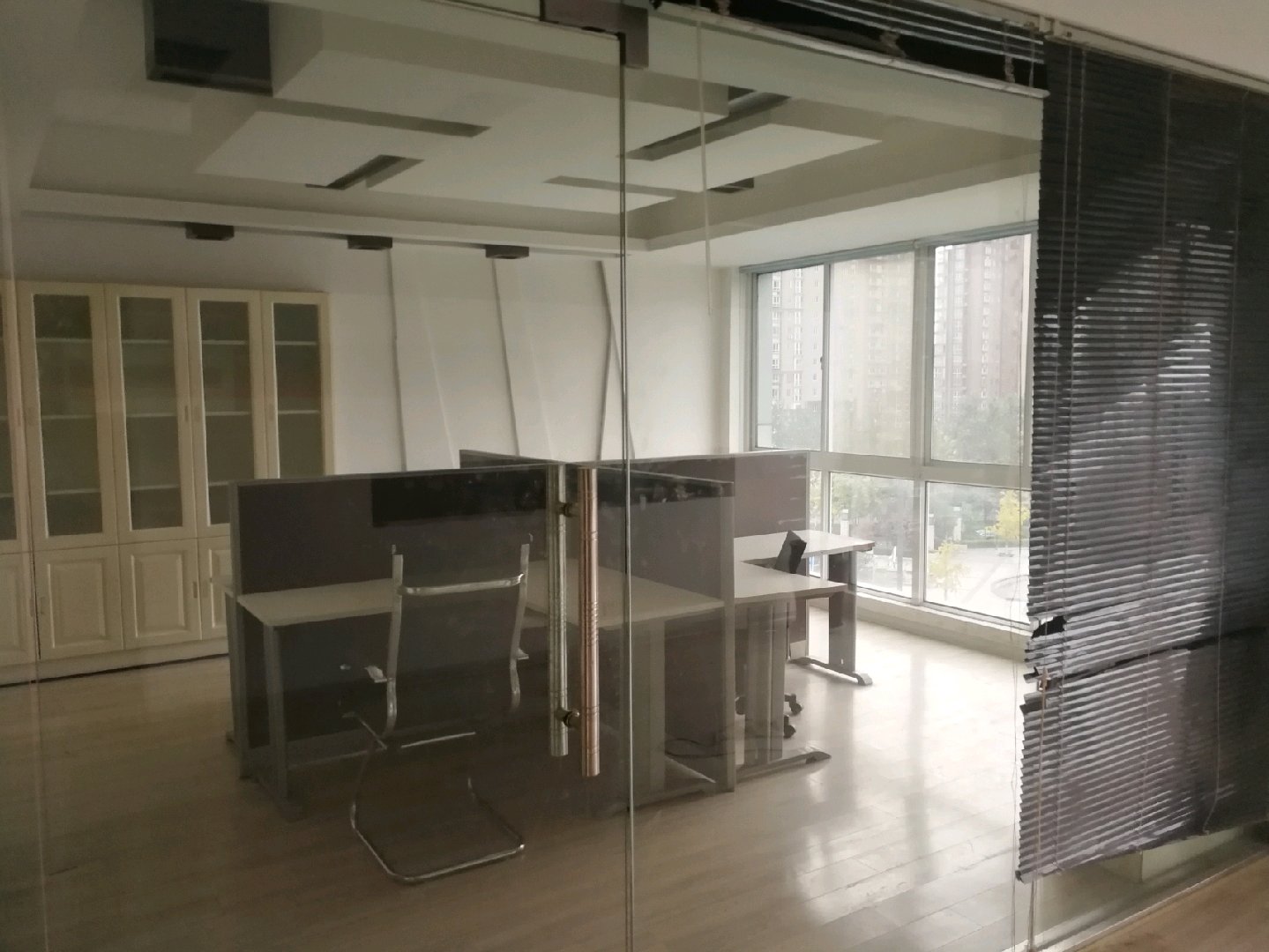 日月花园 2室1厅1卫