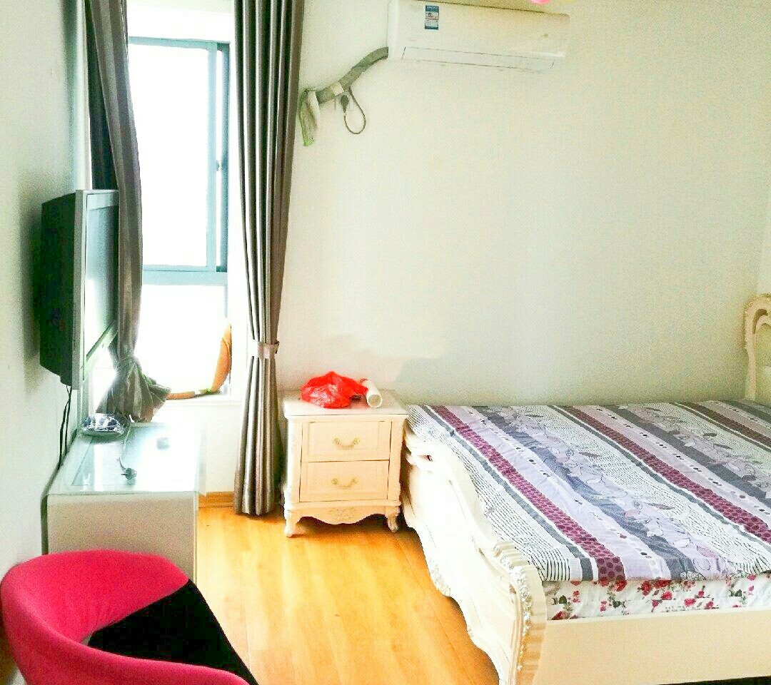 精装修万象后街福景苑单身公寓 紧邻高铁站民主路南极北路