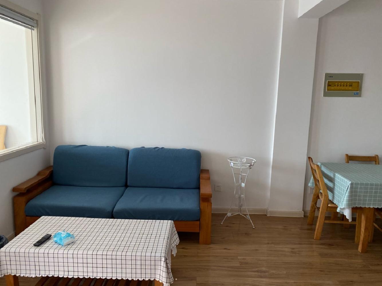 明珠皇冠花园 2室2厅1卫