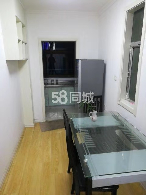 坡道楼梯3楼精装修邮电局宿舍南站旁3室2厅1卫有车库