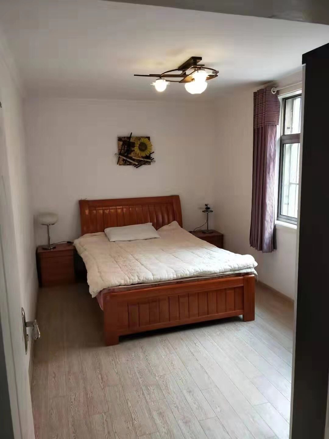 稀有低层，蔷薇小区 2室1厅1卫高铁站名典公寓电梯房