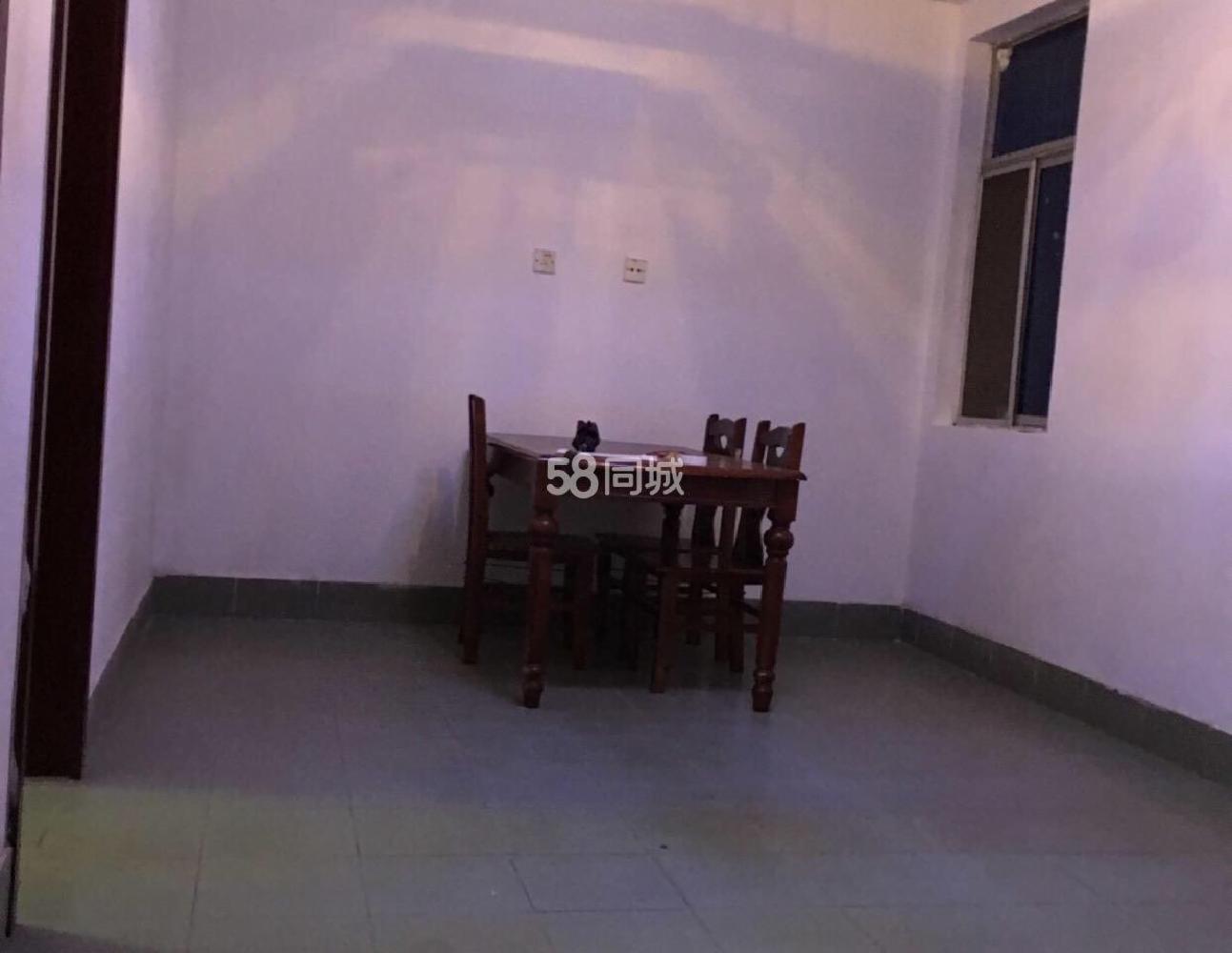 稀有一楼！繁荣路 2室1厅1卫万润街大润发拎包即住