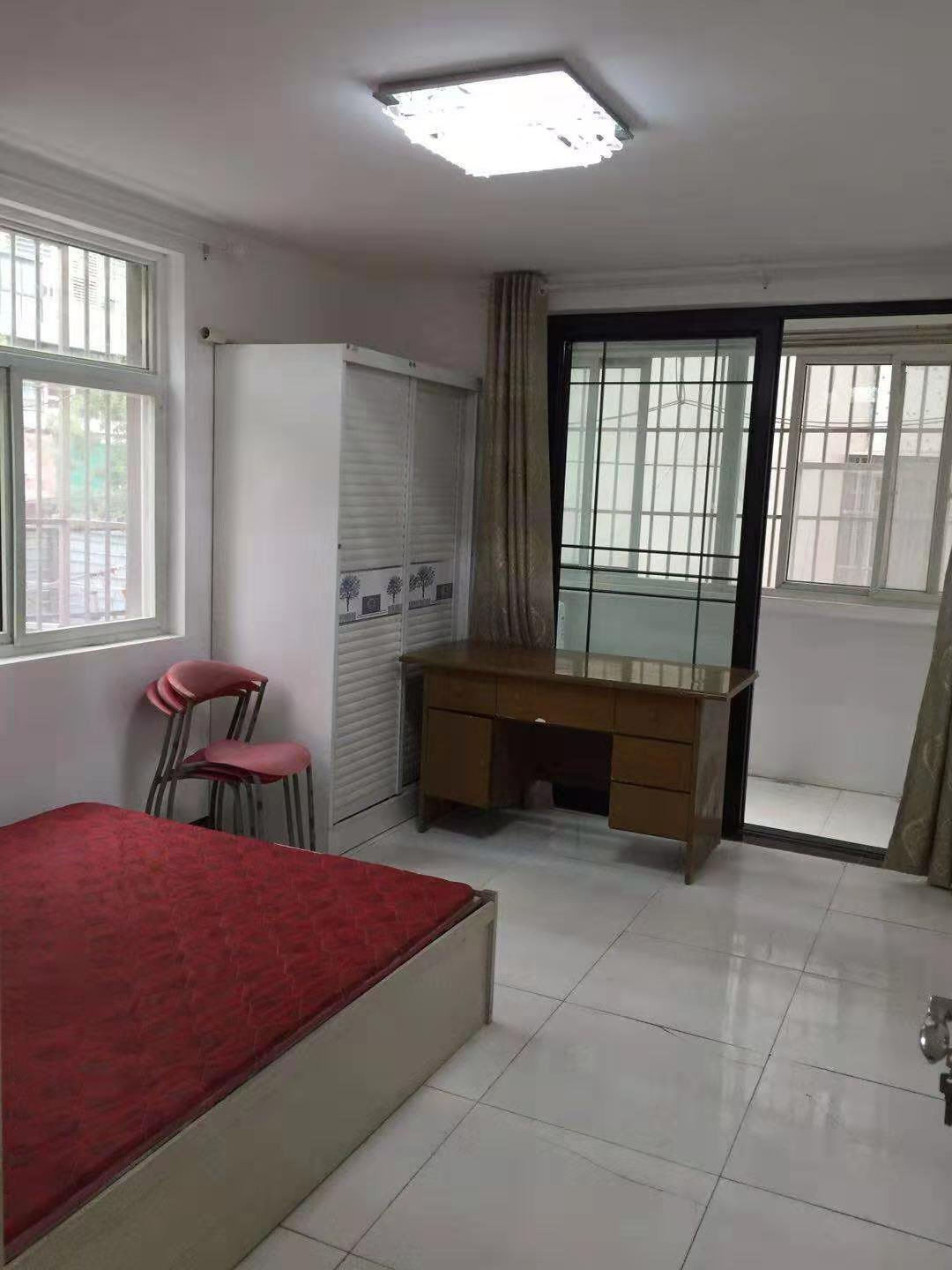 陇海东路4号小区 2室1厅1卫紧邻苏宁广场