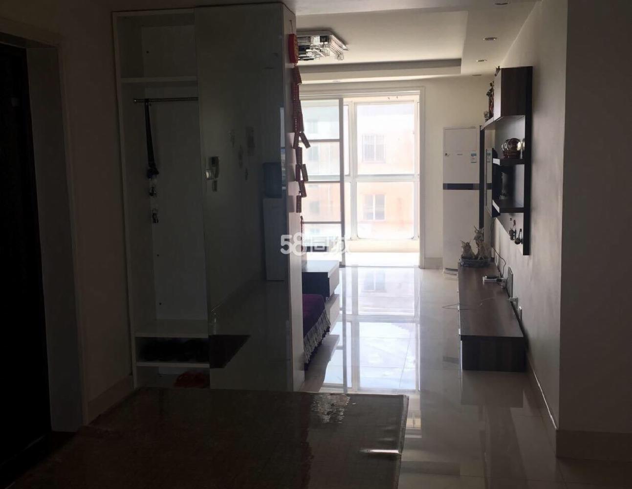 新月园 3室2厅2卫润城东方对面一品苑一院万达还有大车库