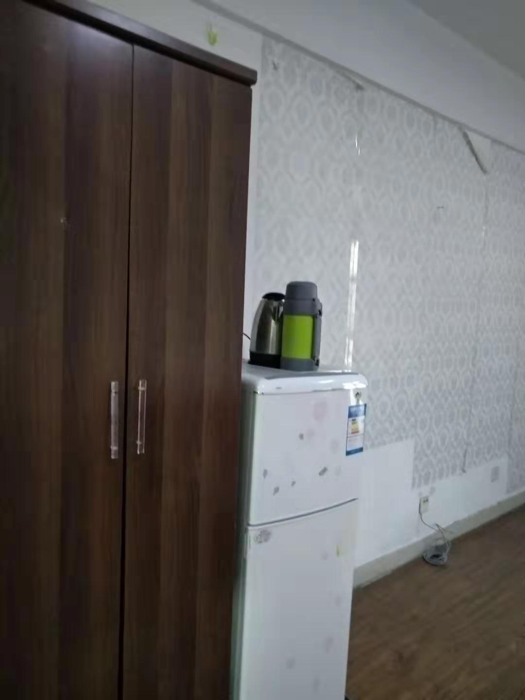 急租！双盛花园单身公寓紧邻巨龙街利群广场随时看房