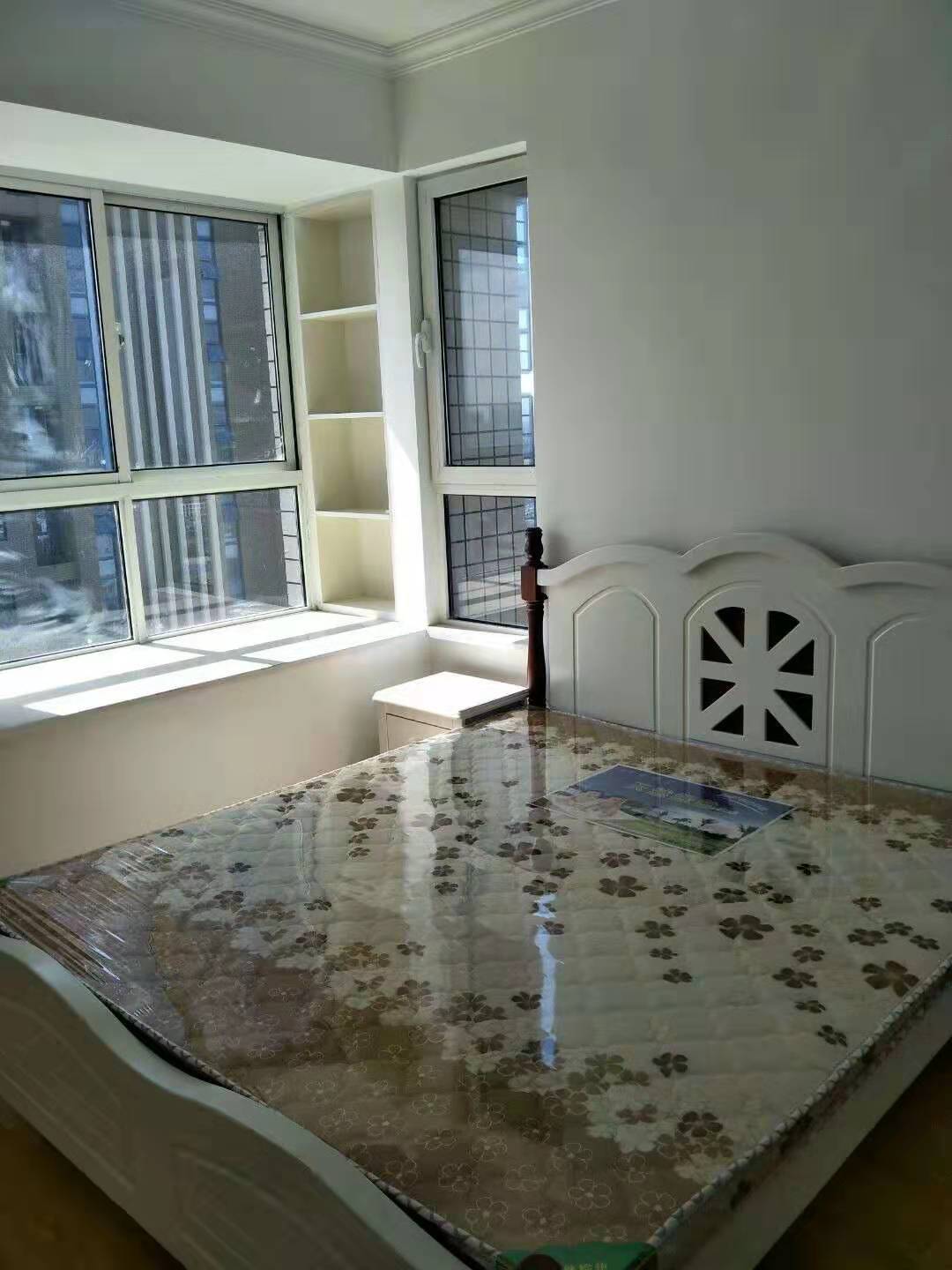 稀有大面积 宝翔财富广场 4室2厅2卫精装修东方纽约城