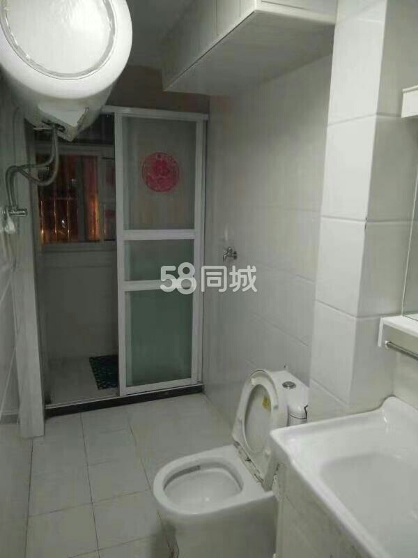 稀有2楼精装修2室1厅1卫紧邻苏宁广场 解放路小学步行街