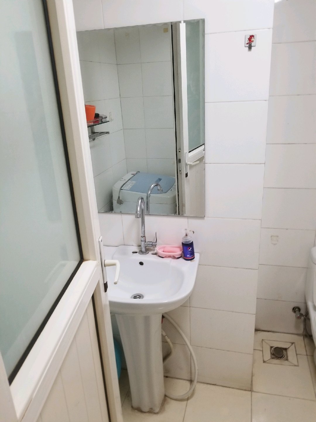 名典公寓 1室1厅1卫 紧邻高铁站，电梯房 拎包即住