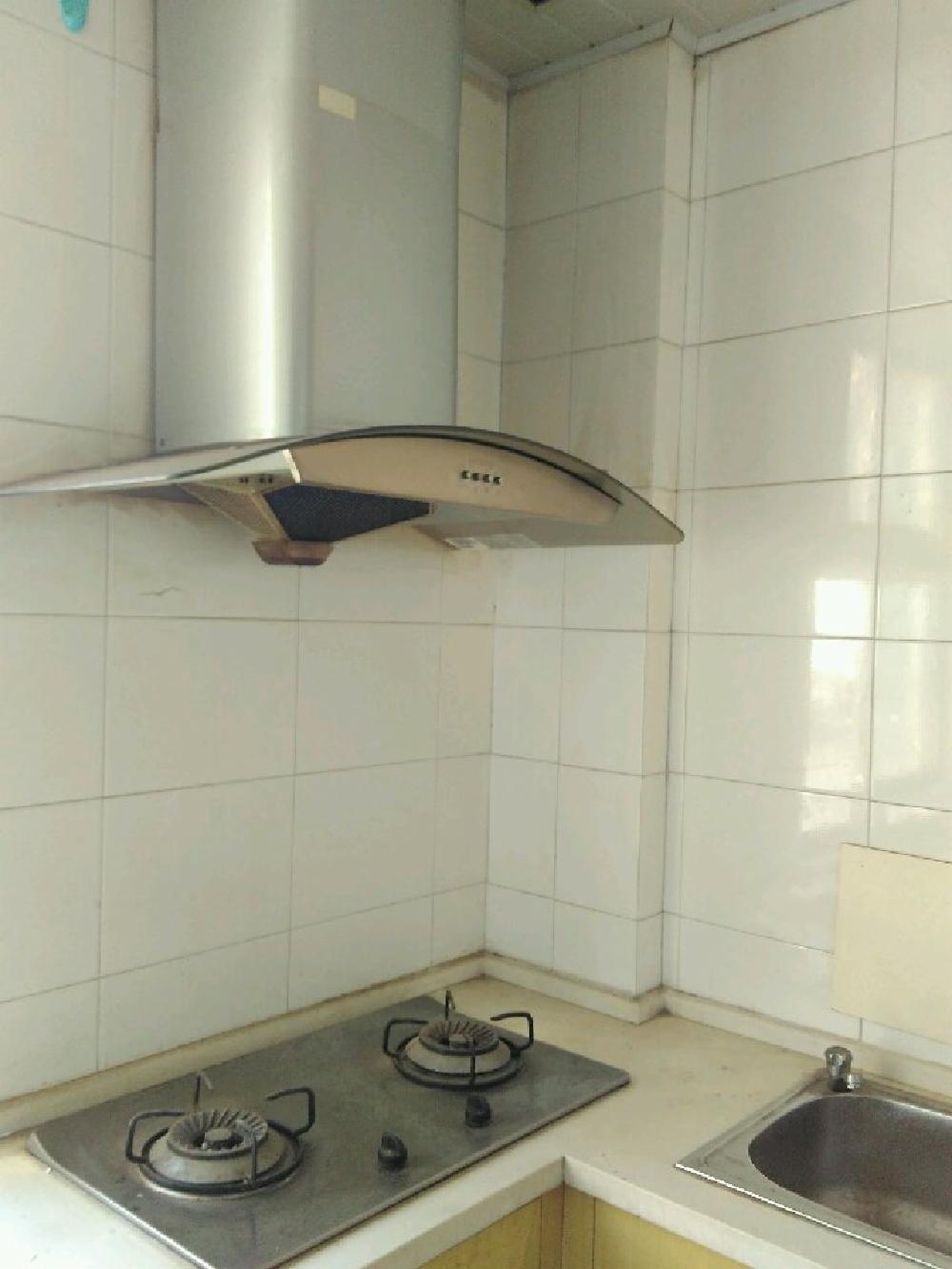 双盛花园 1室0厅1卫