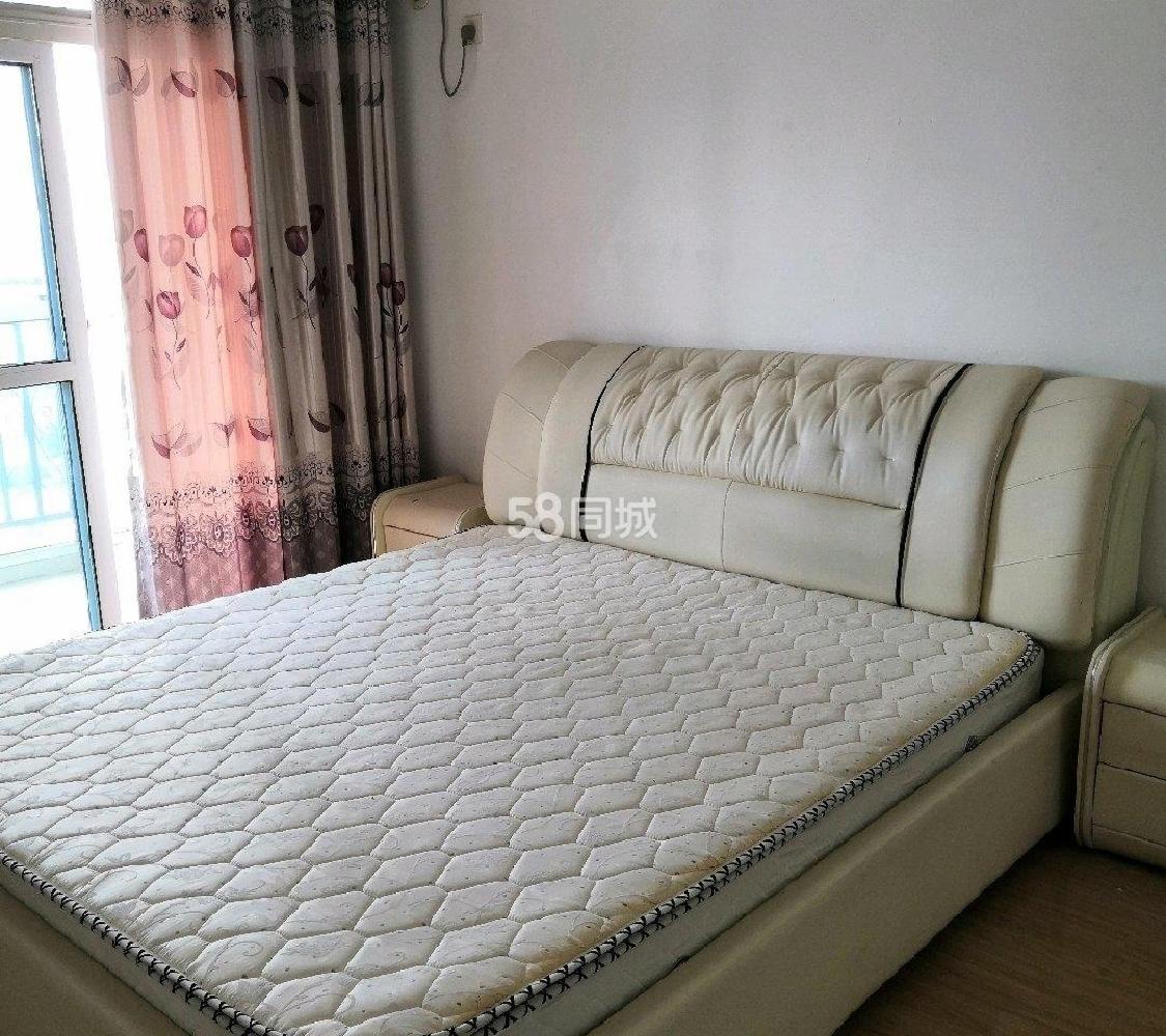 福园名邸 2室2厅1卫 紧邻郁州公园，万润街 大润发拎包即住