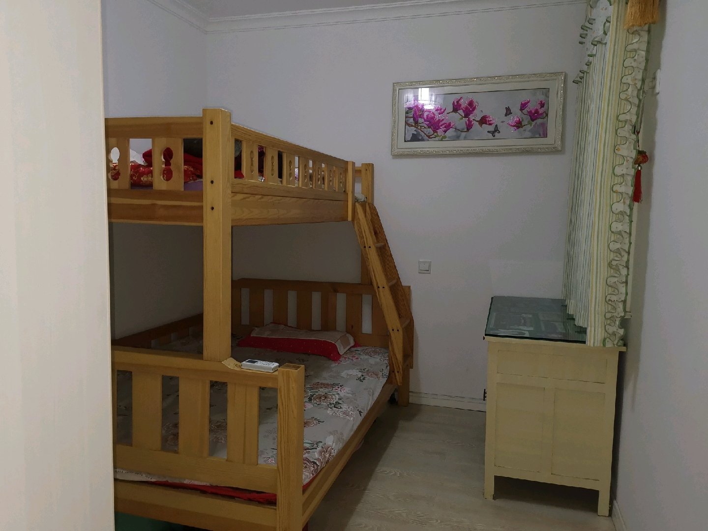 明珠皇冠花园 2室2厅1卫