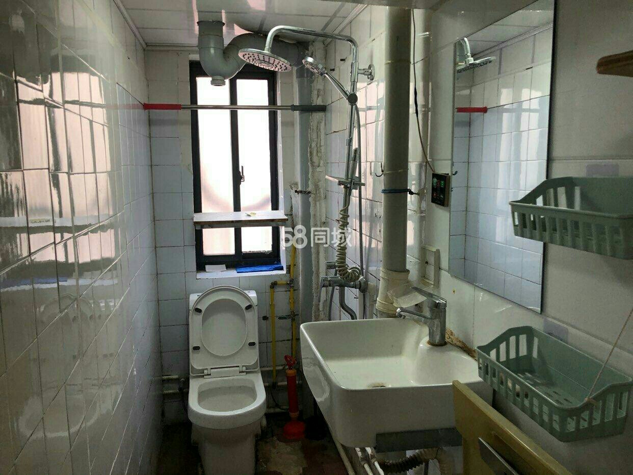 稀有2楼！龙河小区2室1厅1卫紧邻保真超市海宁小区有车库