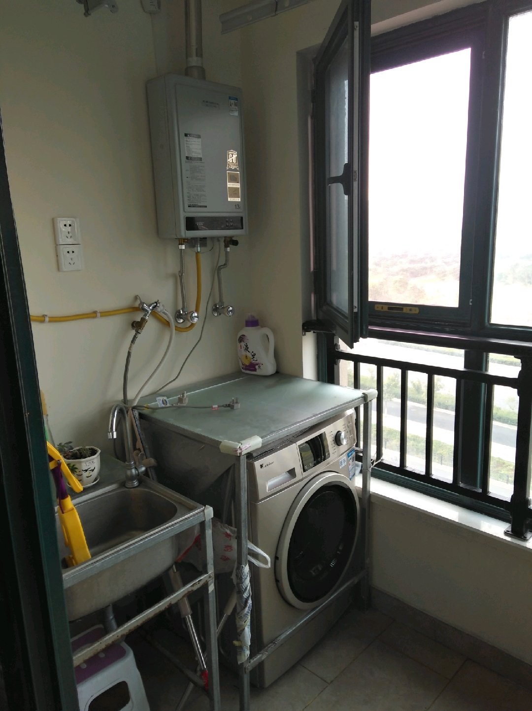 精装修婚房首租！恒大名都 2室1厅1卫 一院 万达新海高中