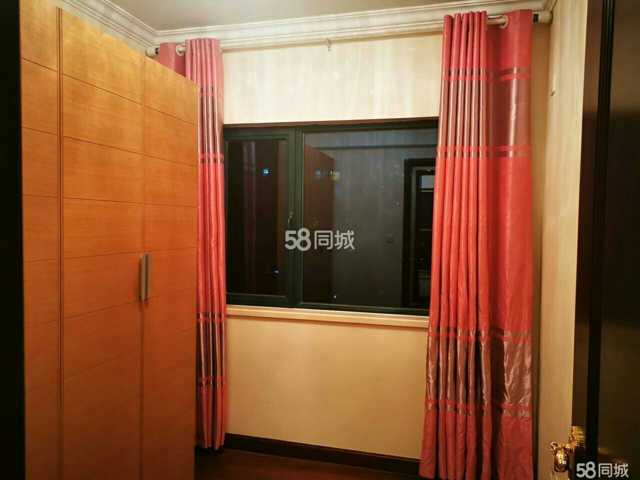 急租！恒大名都3室2厅1卫只要1999紧邻万达海洋大学一院