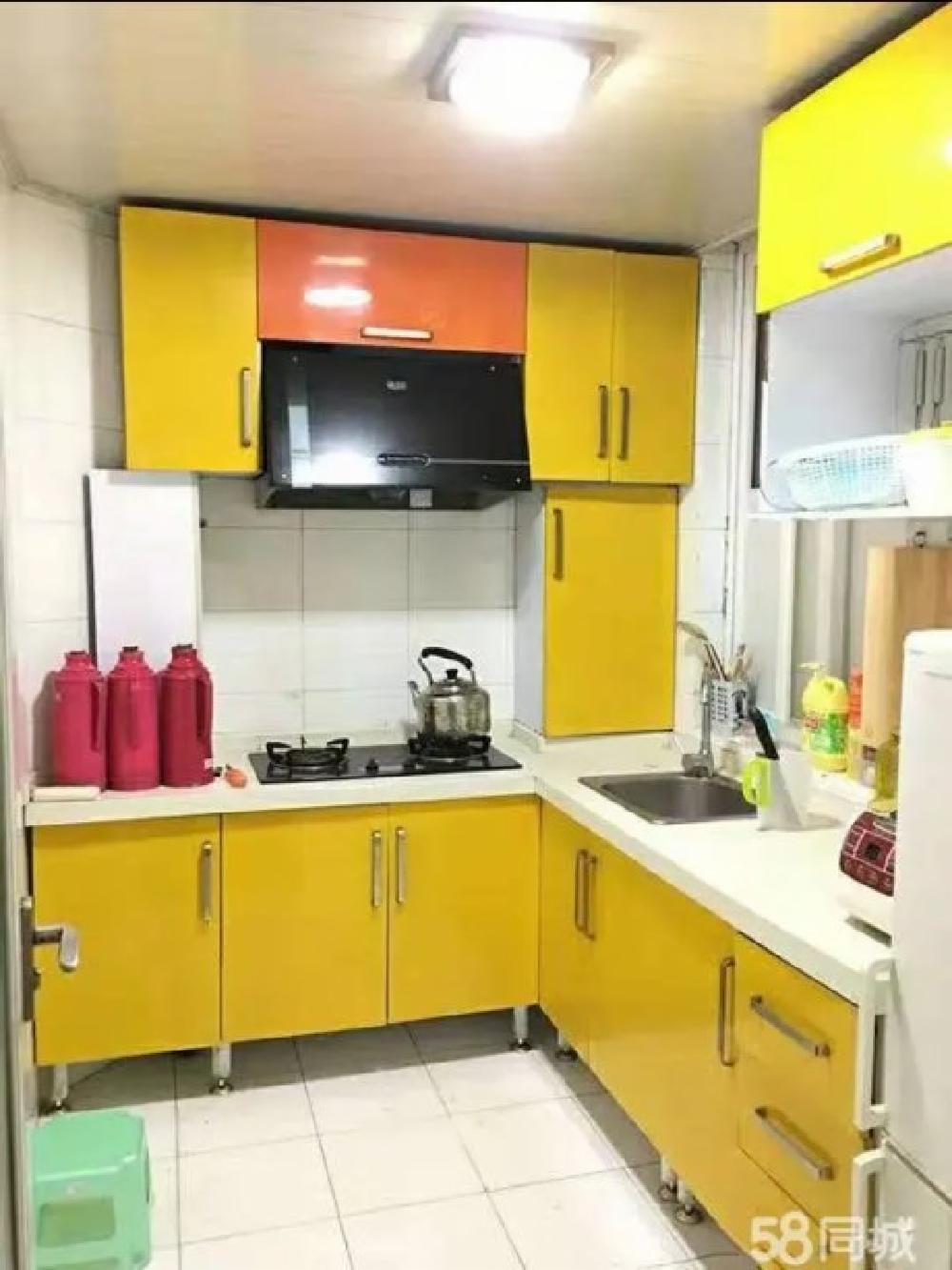 银城公寓 2室2厅1卫 紧邻苏宁广场 有车库