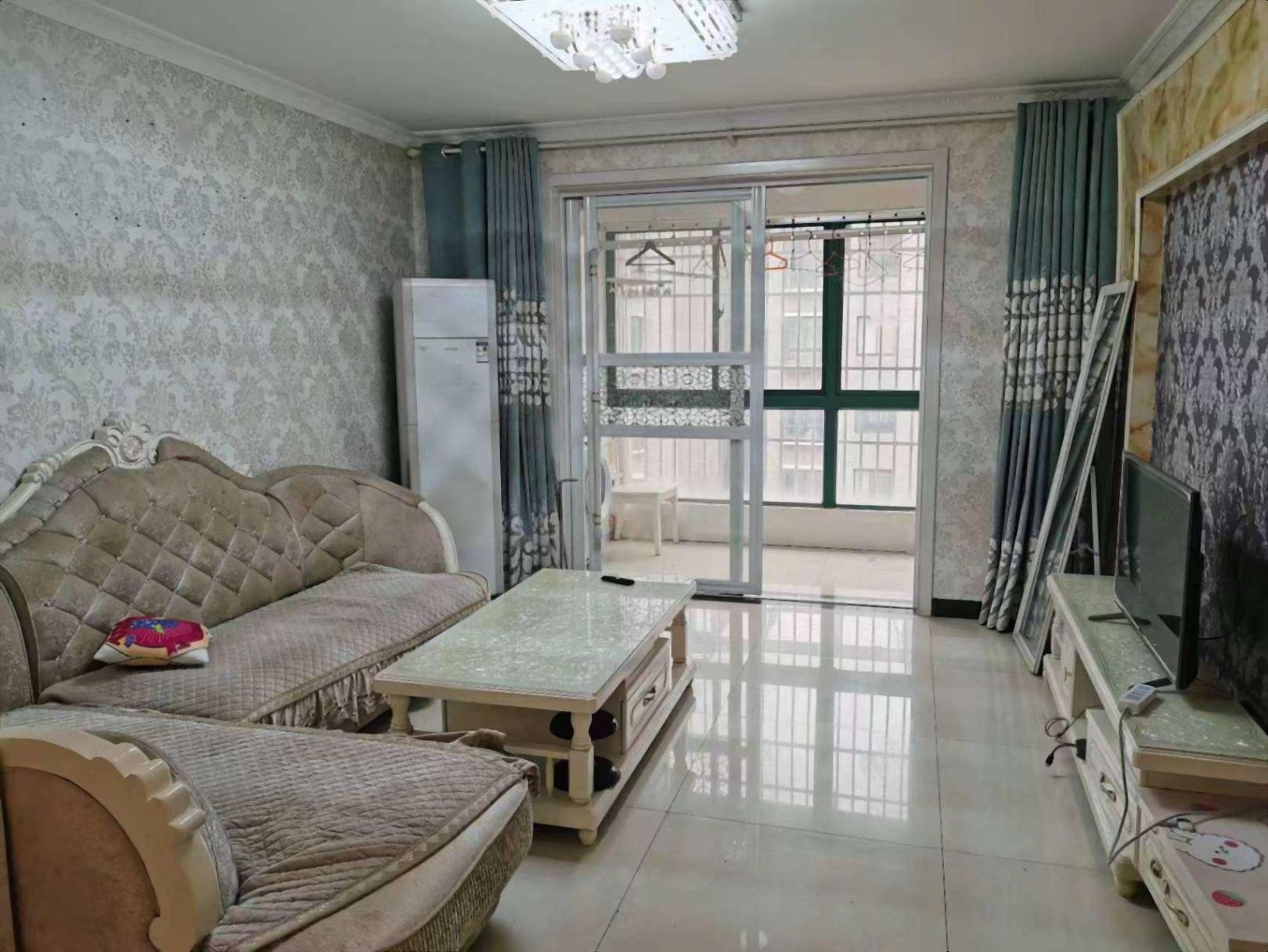 新上 东方之珠 精装三室 采光好 领包入住 塞纳豪庭对面