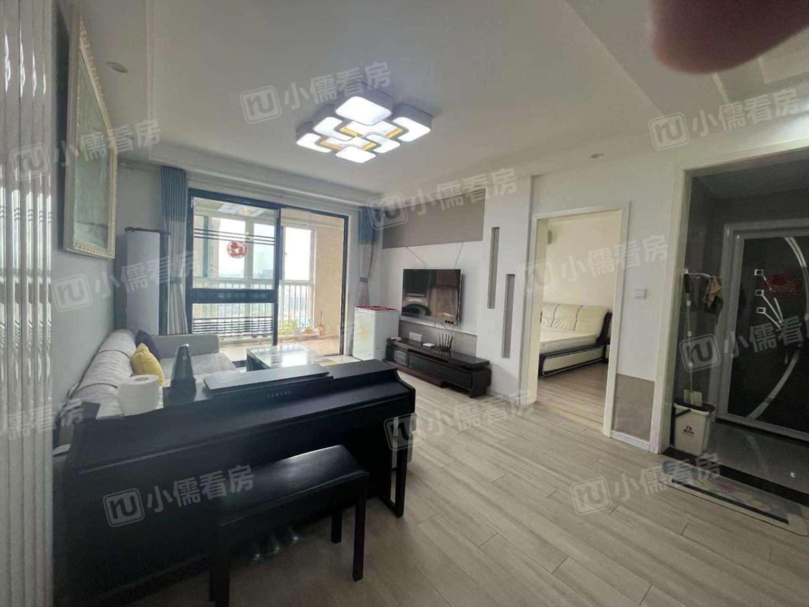 万达边 秀逸苏杭 三室精装修！家具家电齐全 海洋大学