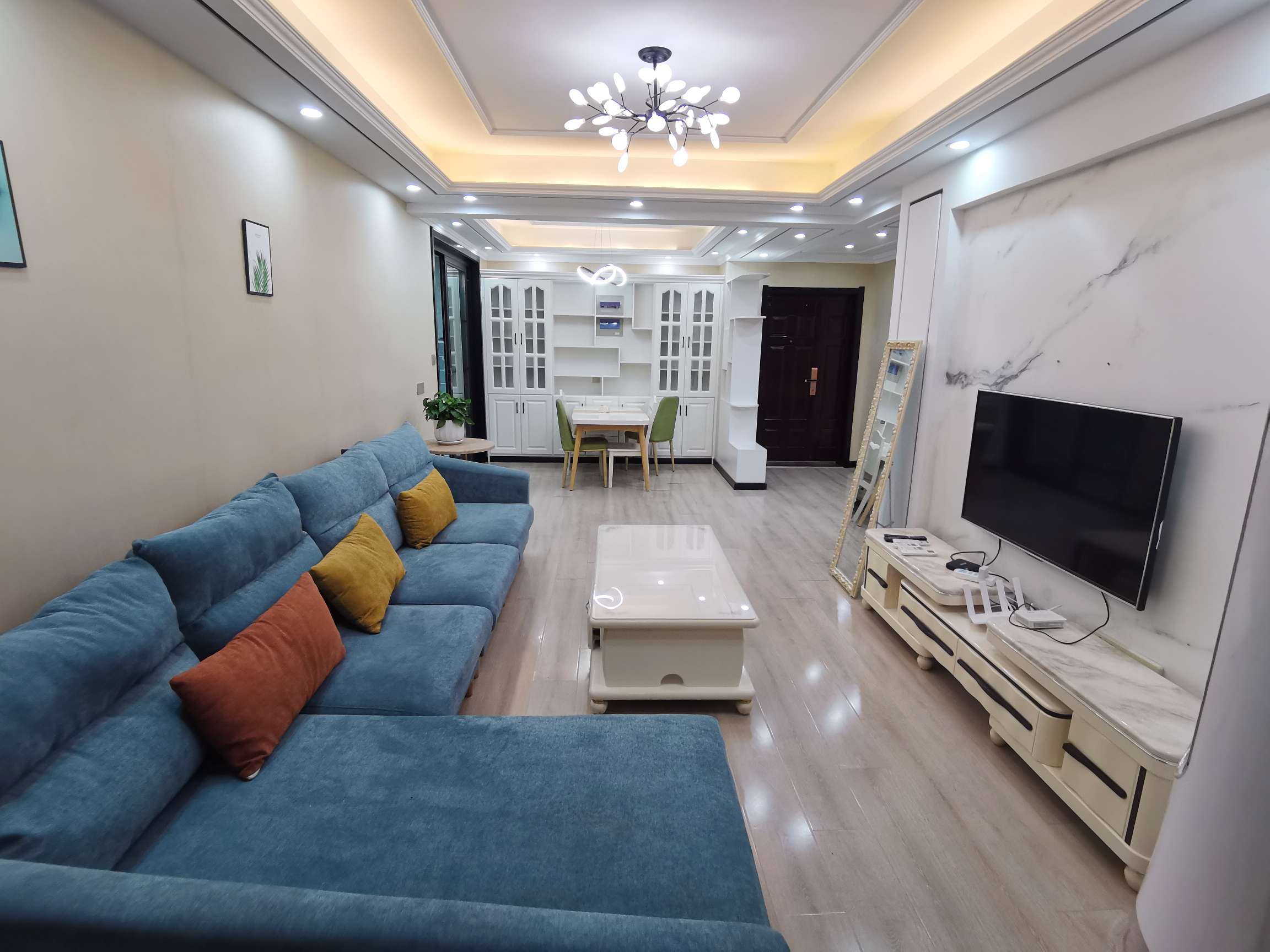 2200.00元 稀缺家具家电齐全 随时看