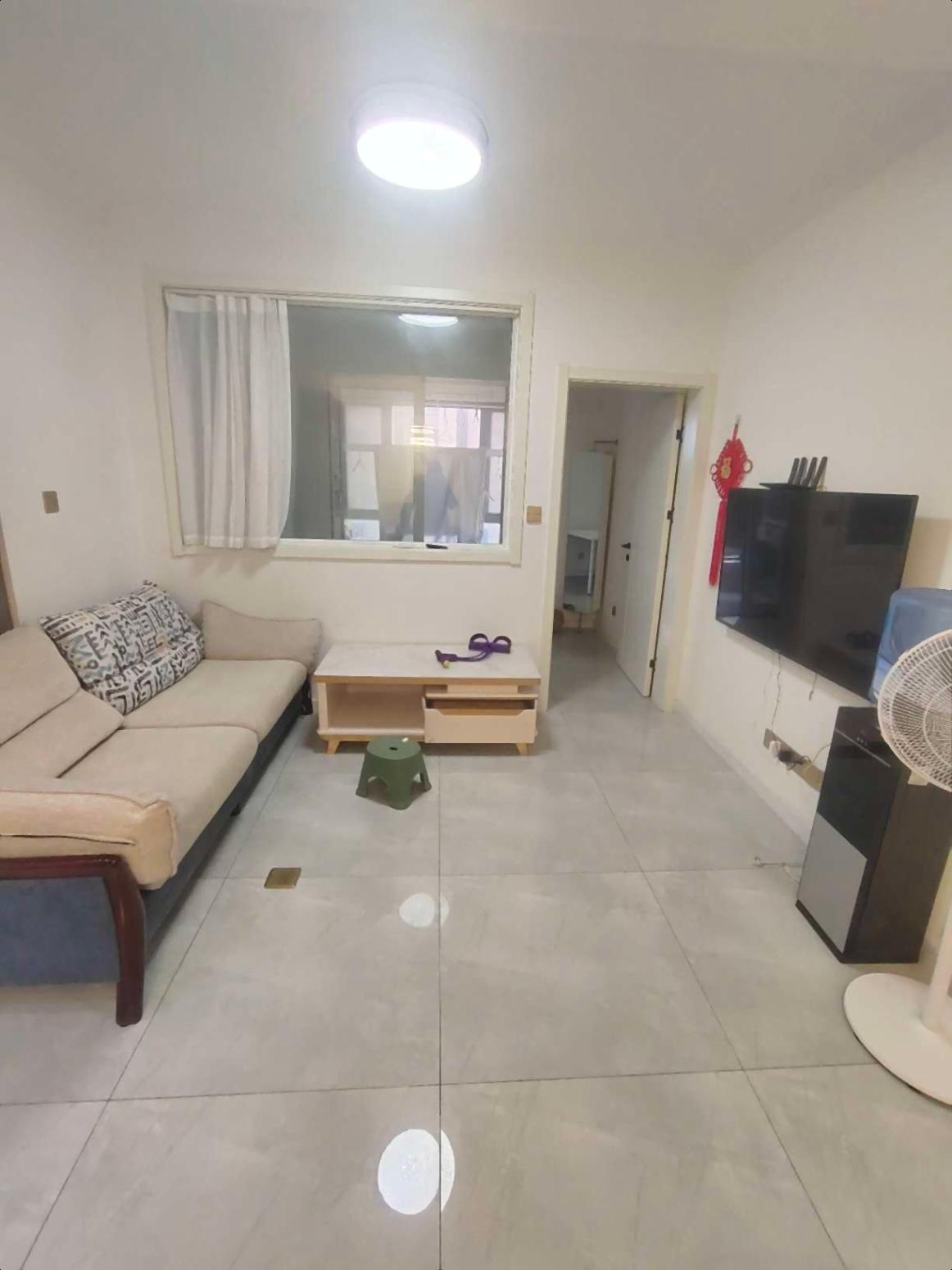 底价出租2室星海湖壹号南北采光好拎包随时就可以入住