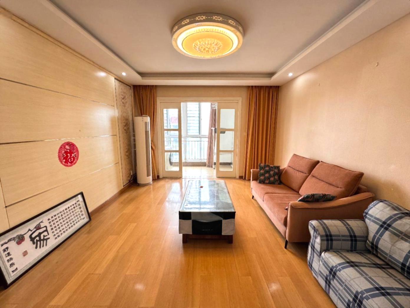 苍梧小学配套齐全精装修2室100.20平急租