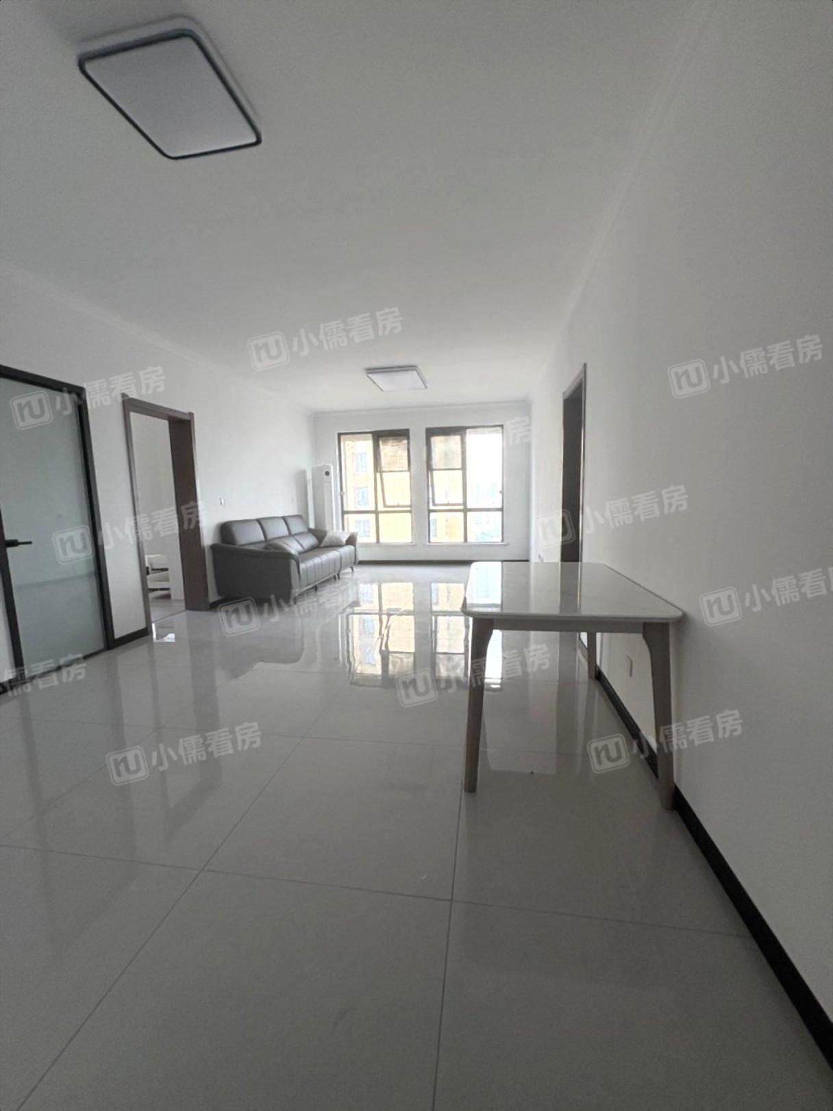 靠国大花园 万锦花园 三室精装修纯东户 拎包即住