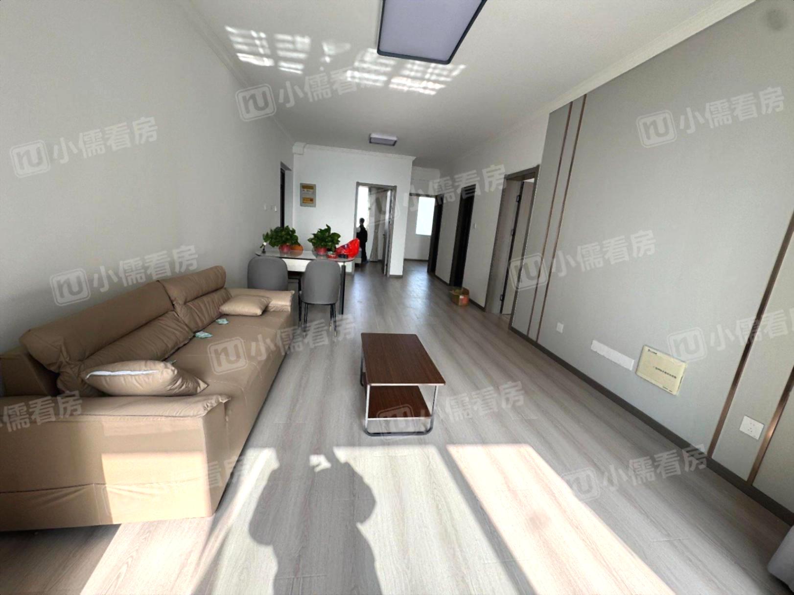 刚出干干净净  港城一品 三室精装修 拎包即住 大学城边