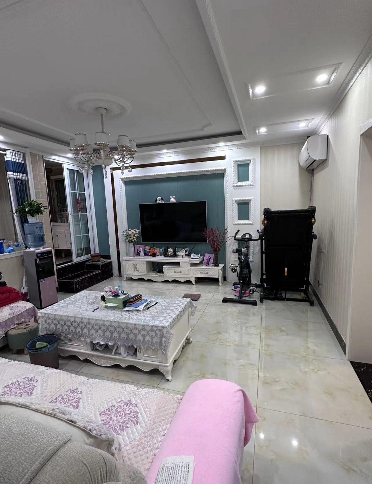 东大都市家园 3室2厅1卫