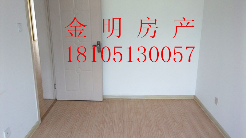 低价急售馨鑫小区中装三房