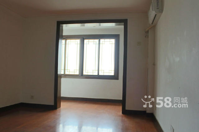 瑞景花园电视台对面