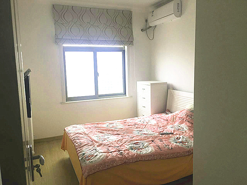 巨龙路同科汇丰国际精装一附小外国语学区房有车库车位