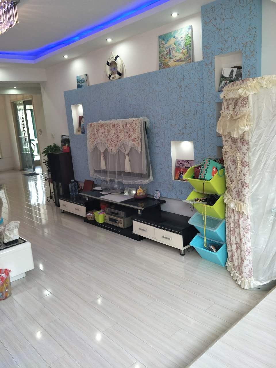 中茵名都小高层三楼送十多平米的阳光房130万,价可小议