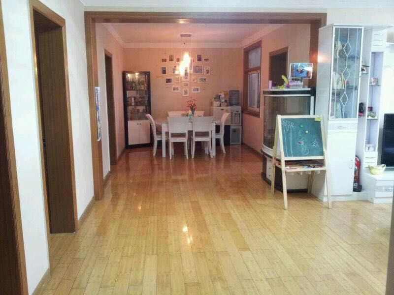 浦东街道郁州南路10号