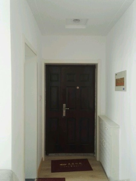 景山秀水四楼，双学区，装修好未入住，送车库