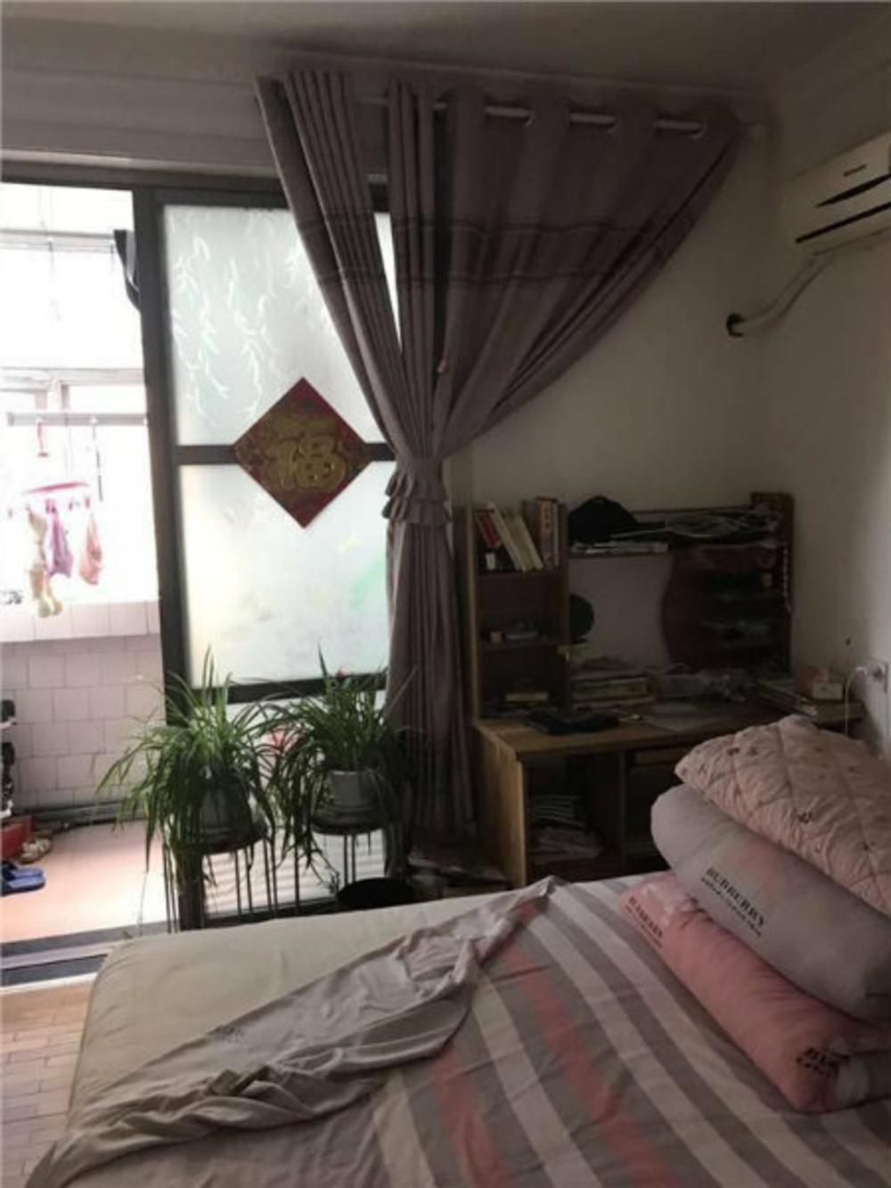 港城110对面苍梧双校区总价86万精装小三房还送大车库