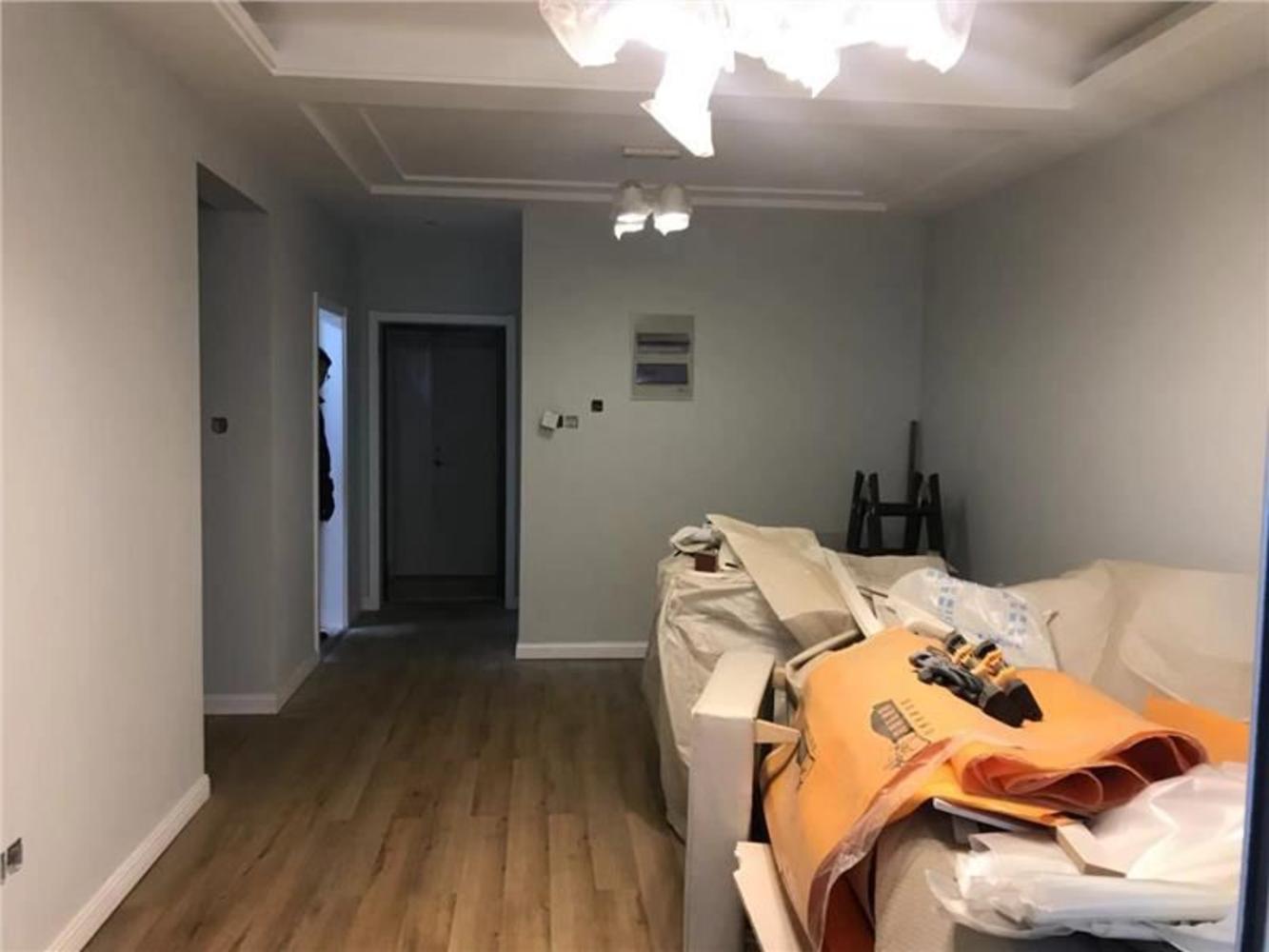 急降四季金辉一期小三房精装未入住万达商业圈有钥匙秀逸