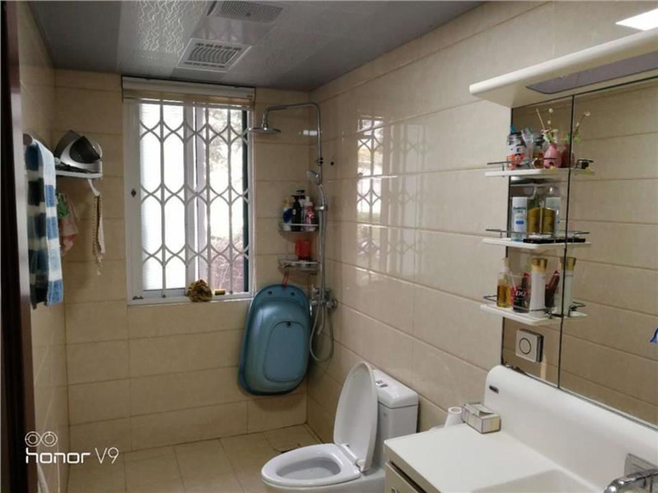 润城东方一楼带院子精装修仅售180万一附小外国语