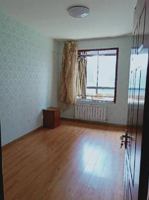 苍梧双学区中央华府户型很好方正通透单价超低送车库