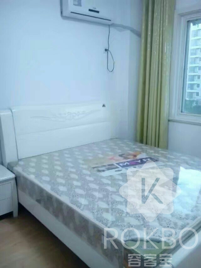 出售河畔花城西门附近精装二室住宅，16年全新装修，拎包即住