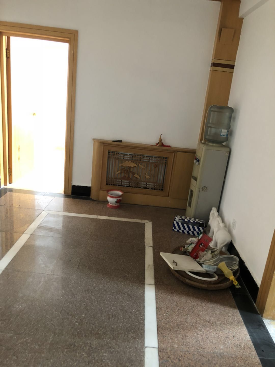 新浦中等装修万润怡景苑79.0万元