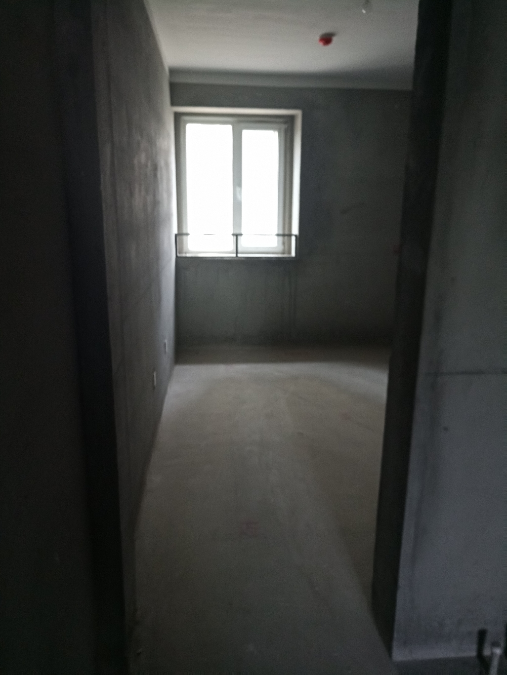 房东急需用钱,便宜出售131.39平毛坯78.0万元