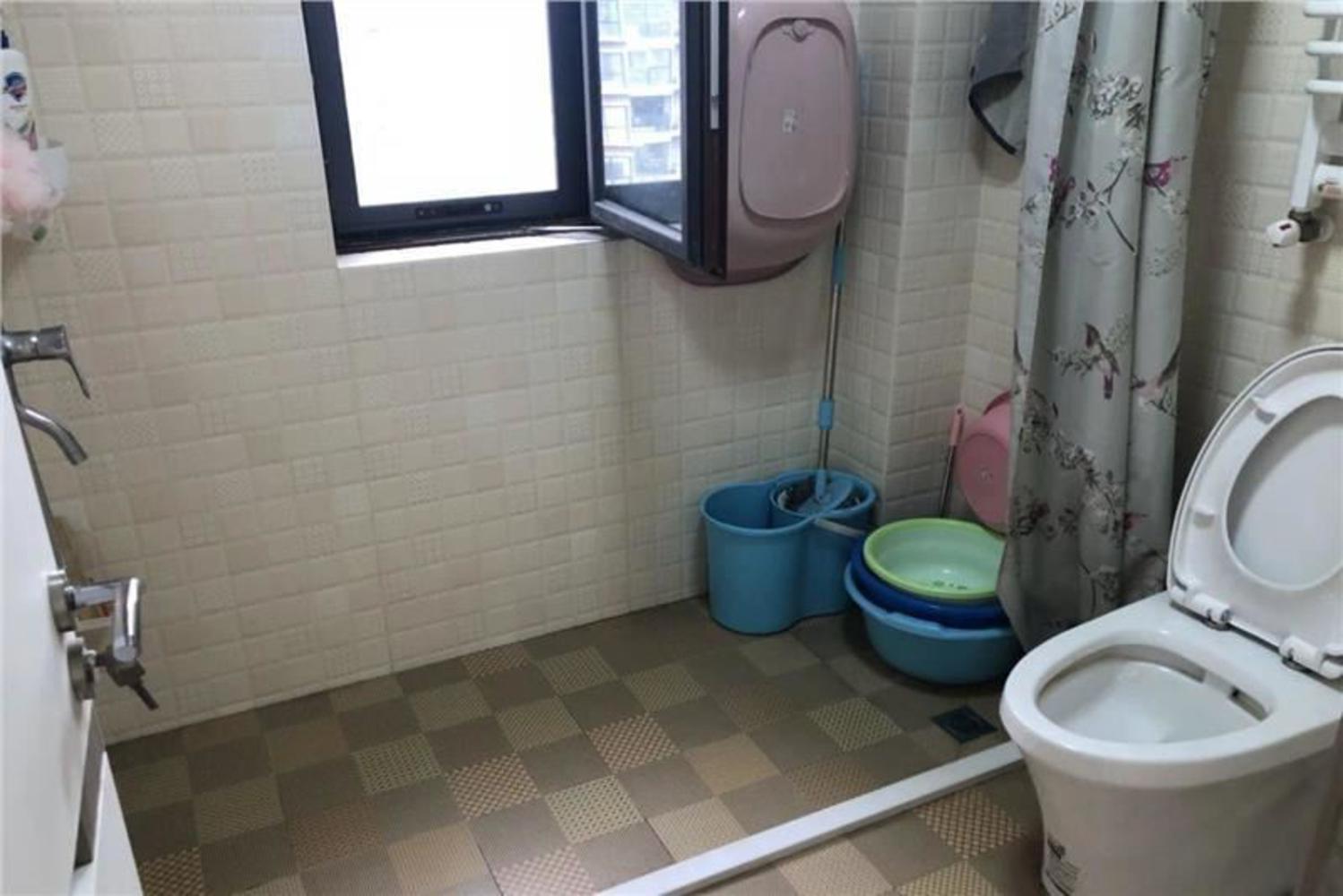 单价12800买苍梧双校区~君悦财富精装三室中上楼层户型方正