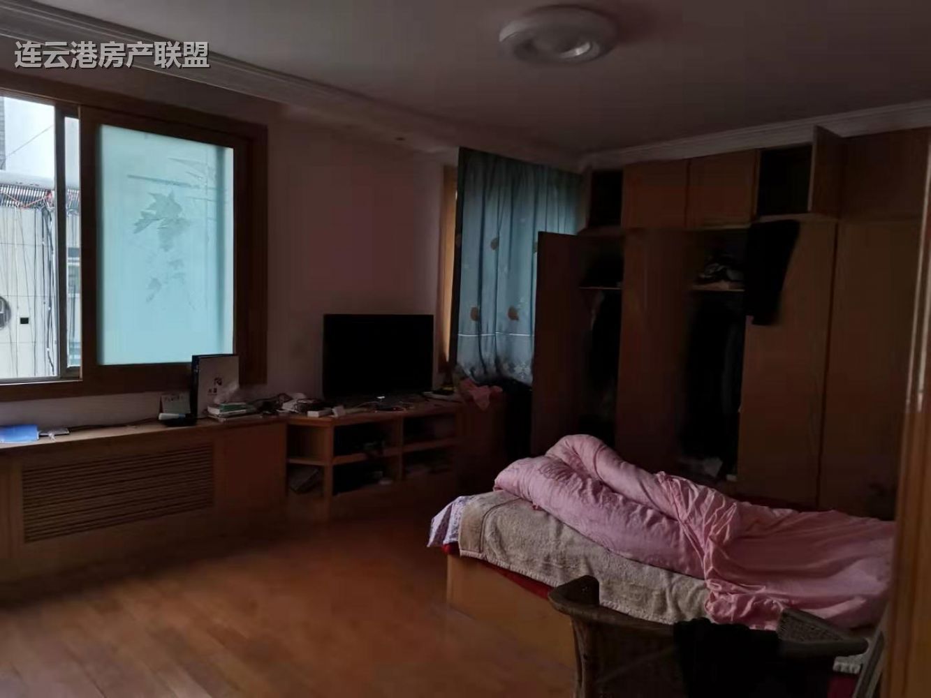 恒利花园5号楼2单元