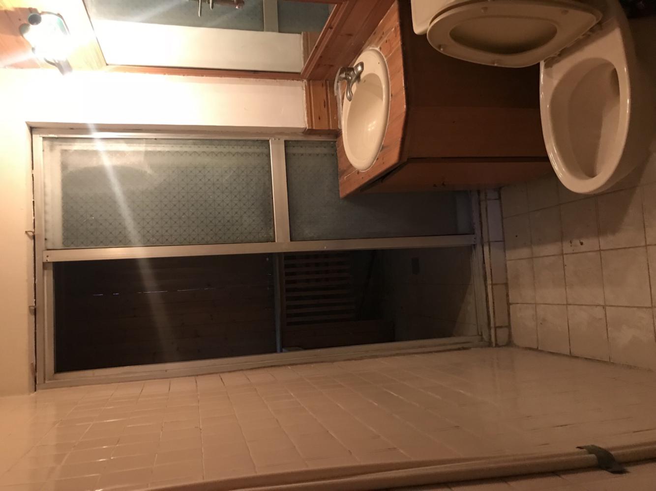 急卖公园新村旁解放路新海中学温韾3房多层4楼有钥匙紧邻金竹苑