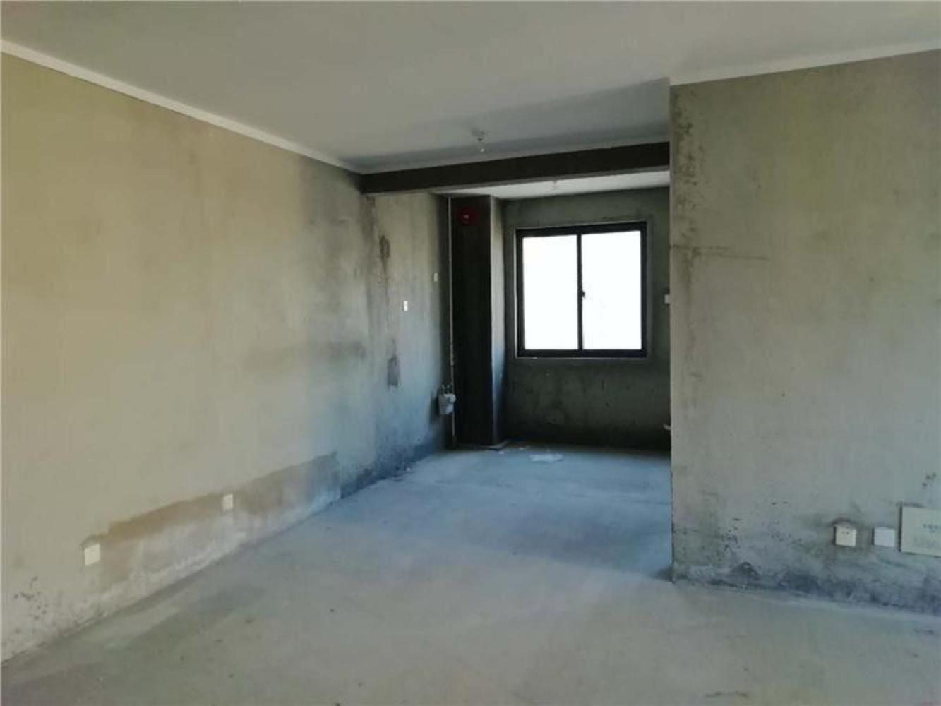 好消息香溢馥园新出单价一万大四房还送车库和车位房东急卖