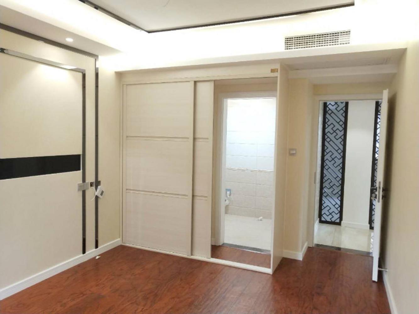 四季金辉二期豪华装修40万全屋智能系统空调地暖随时看房