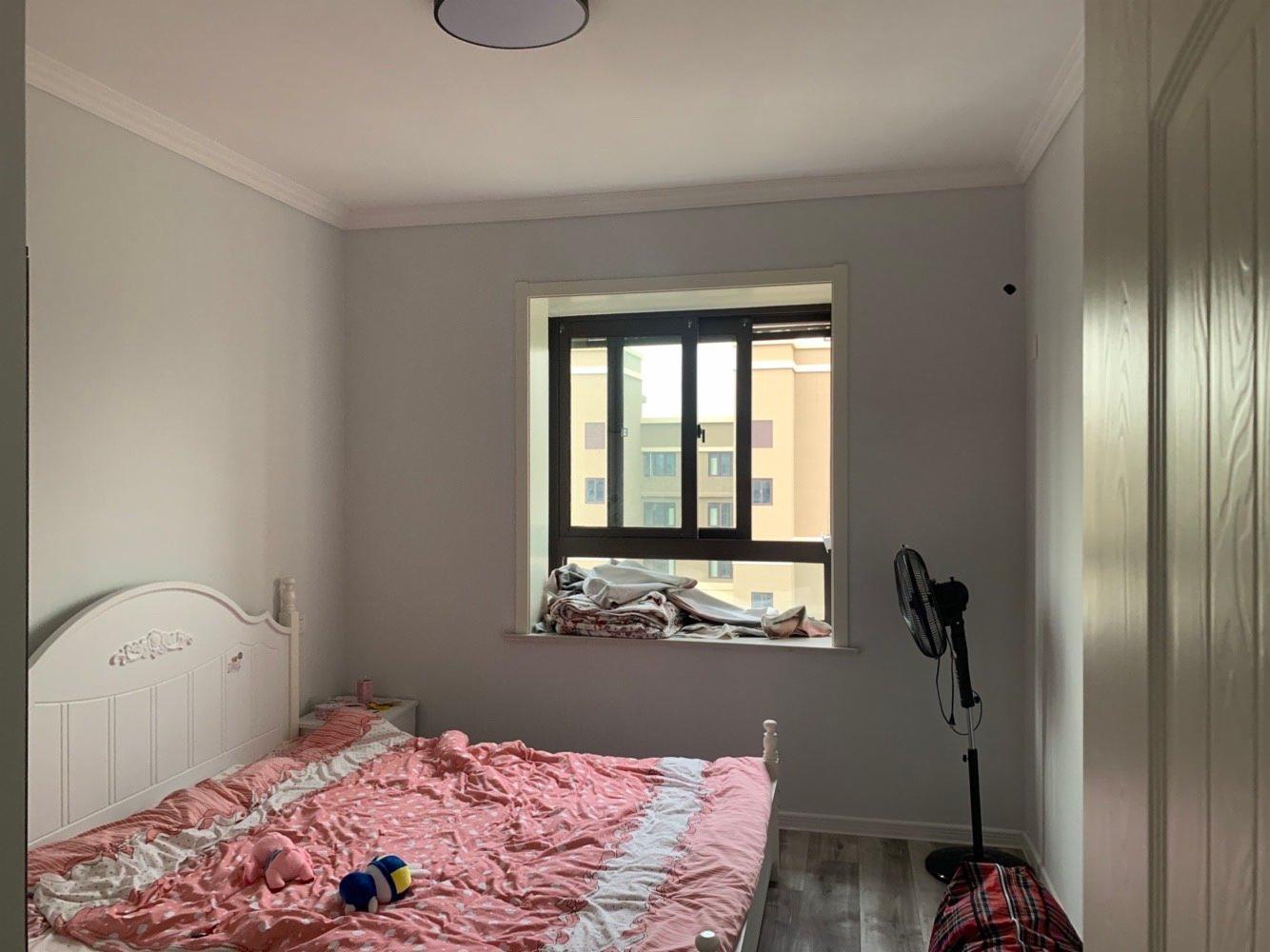 四季金辉三期不靠高速醉后一套87平118万随时看房