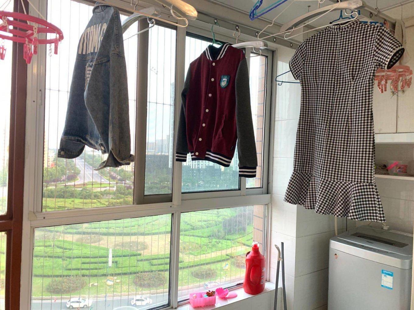 急售凤凰名都边户精装两室苍梧小学中学御景龙湾紫金公馆